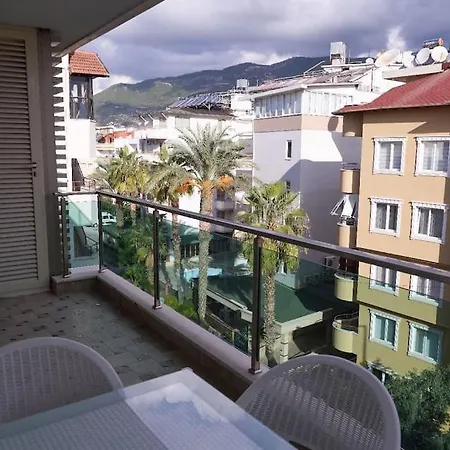 Cleopatra Ultra-luxury 3-bedroom Penthouse شقة