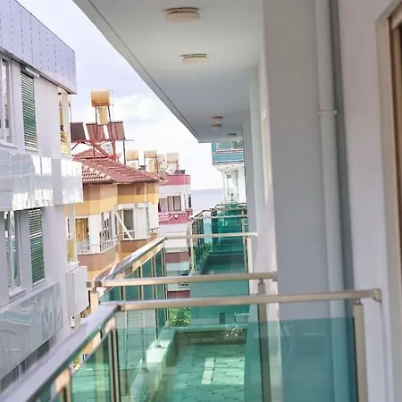 Cleopatra Ultra-luxury 3-bedroom Penthouse *